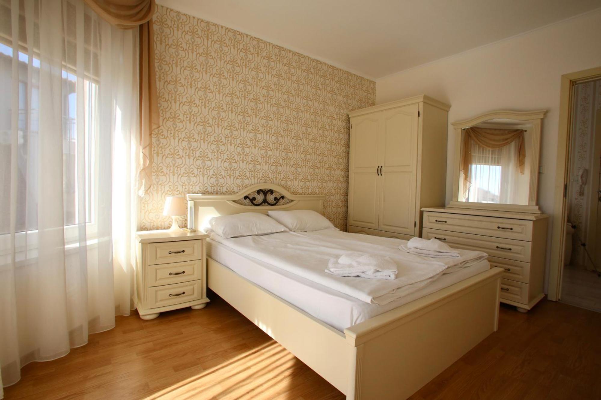 Livia Boutique 2*